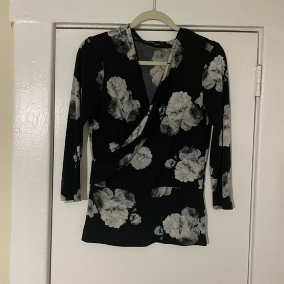 Ellen Tracy Black Floral 3/4 sleeve Top Size X-Small - Picture 4 of 11